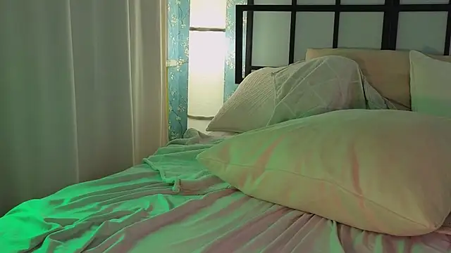 ELLIEJAY online show from September 13, 2025, 8:19 pm