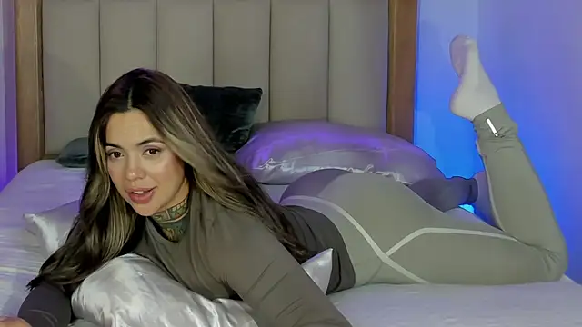 yandracelisofficial online show from March 18, 2026, 7:22 am