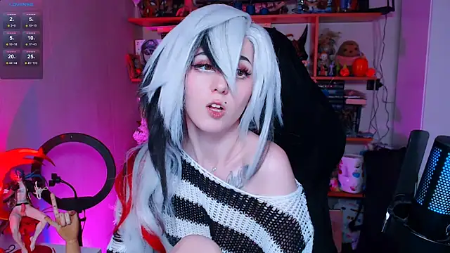 Snapshot of ohclementine chatting on December 11, 2024, 10:36 am ohclementine online show from December 11, 2024, 10:36 am