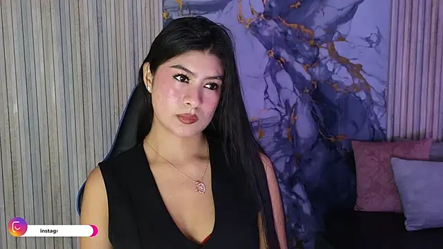 Snapshot of LissaWiild chatting on May 14, 2026, 8:15 pm LissaWiild online show from May 14, 2026, 8:15 pm