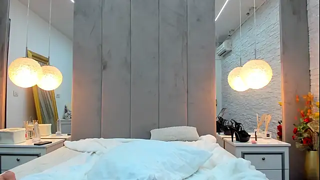 Yanna miana online show from January 1, 2025, 6:59 pm