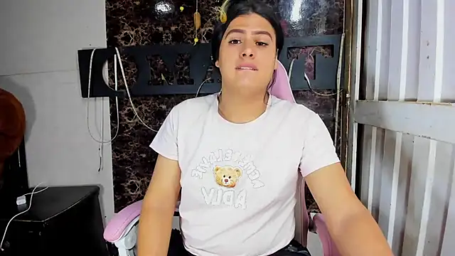 blonde girl01 online show from January 9, 2025, 11:34 pm