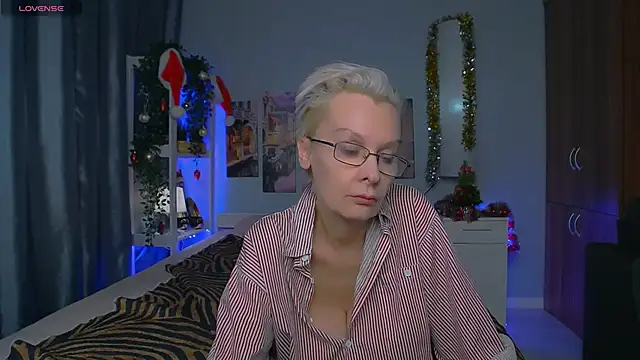 HelgaHimmell online show from January 6, 2025, 2:15 am