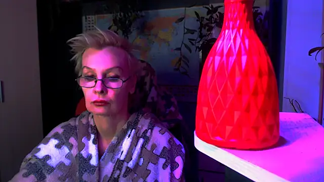 HelgaHimmell online show from March 30, 2026, 4:30 pm