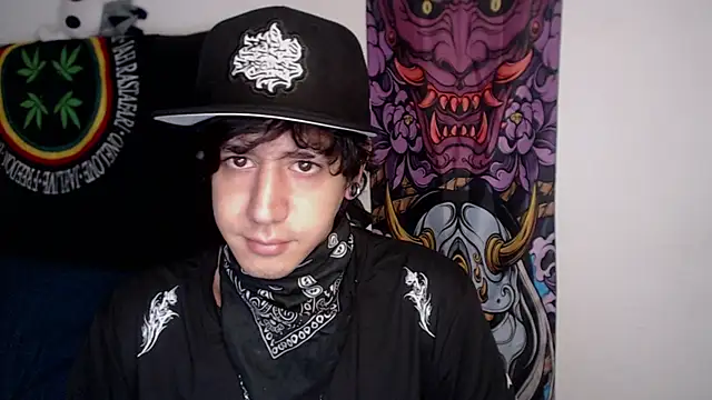 Snapshot of AndyBetti chatting on April 9, 2026, 12:54 am AndyBetti online show from April 9, 2026, 12:54 am