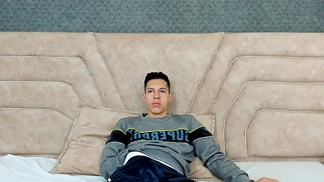 thiago19s online show from December 12, 2024, 7:26 pm