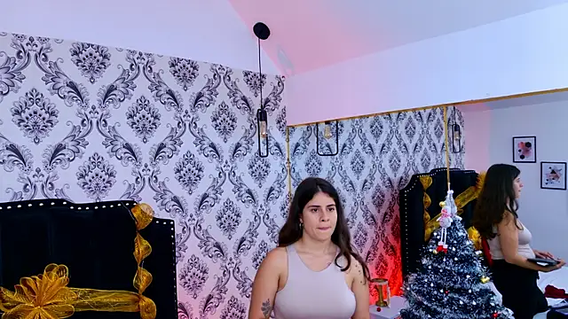 LexaDeRusso online show from December 15, 2025, 7:51 pm