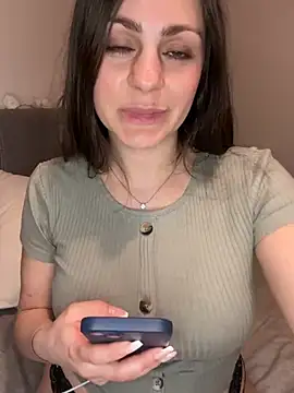 Loella-Rose online show from March 9, 2025, 8:42 pm