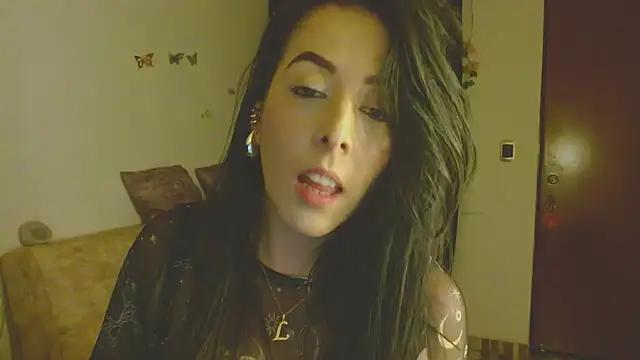 ella peck online show from June 1, 2026, 12:12 am