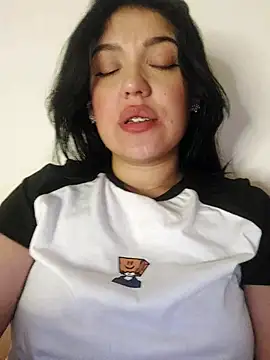 Snapshot of Sophie-hatter chatting on March 13, 2025, 11:16 pm Sophie-hatter online show from March 13, 2025, 11:16 pm