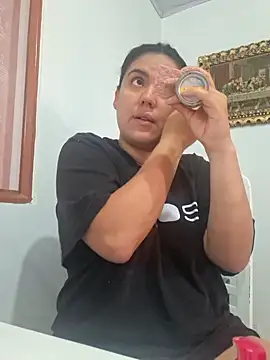 Snapshot of Sophie-hatter chatting on November 11, 2025, 4:51 pm Sophie-hatter online show from November 11, 2025, 4:51 pm