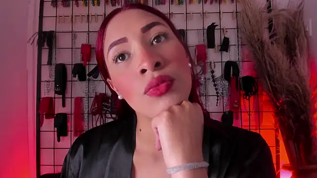 charrlotte quinn online show from October 12, 2025, 8:52 pm