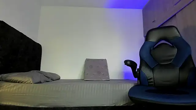 Snapshot of male_pussy chatting on October 20, 2025, 7:03 pm male pussy online show from October 20, 2025, 7:03 pm