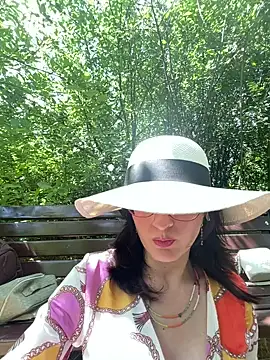 classyladyrellax online show from June 16, 2026, 12:19 pm