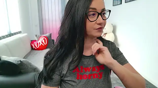 Snapshot of KatherineRyder chatting on April 18, 2026, 2:10 pm KatherineRyder online show from April 18, 2026, 2:10 pm