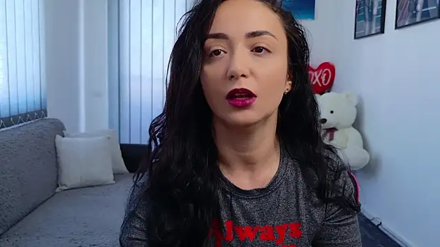 Snapshot of KatherineRyder chatting on May 23, 2026, 6:51 am KatherineRyder online show from May 23, 2026, 6:51 am