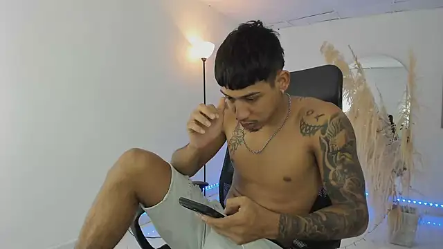 slim master12 online show from December 22, 2025, 10:51 pm