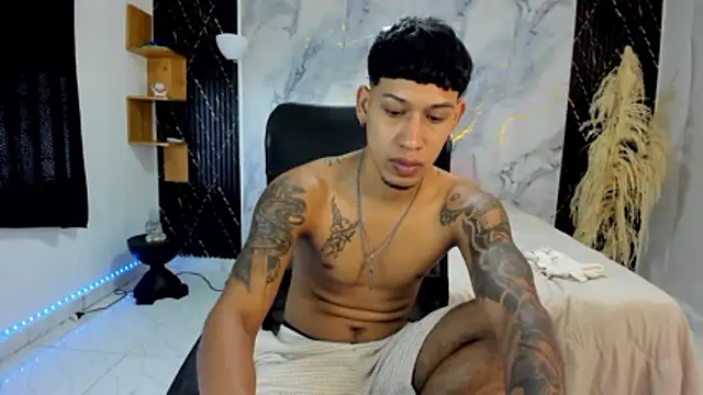 slim master12 online show from April 12, 2026, 2:22 pm