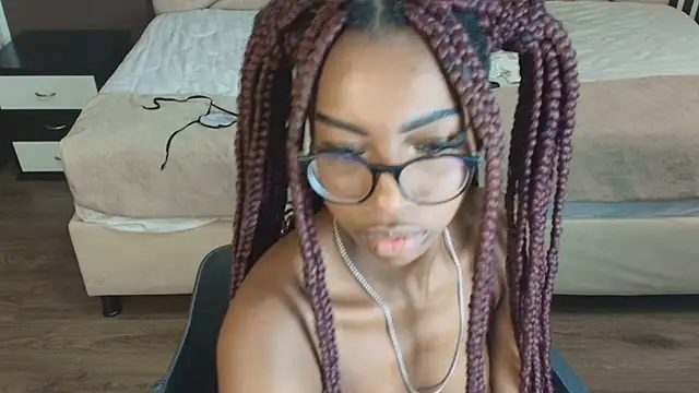 Raquel jones online show from February 6, 2025, 5:30 pm