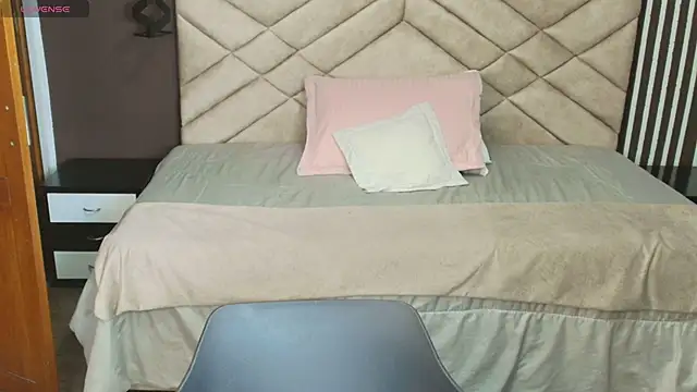 Raquel jones online show from March 5, 2025, 11:49 am