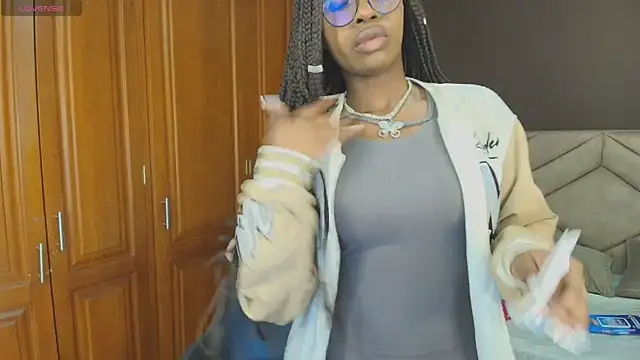 Raquel jones online show from September 14, 2025, 11:42 am