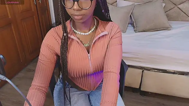 Raquel jones online show from November 13, 2025, 12:15 pm