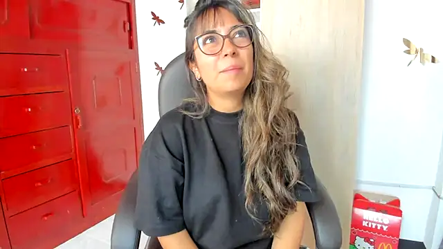 Snapshot of Isabellaa22_1 chatting on May 19, 2026, 5:41 pm Isabellaa22 1 online show from May 19, 2026, 5:41 pm