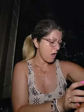 Snapshot of NikkiBlisss chatting on July 17, 2026, 10:00 am NikkiBlisss online show from July 17, 2026, 10:00 am