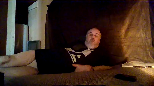 Nightshade7712 online show from September 29, 2025, 9:52 pm