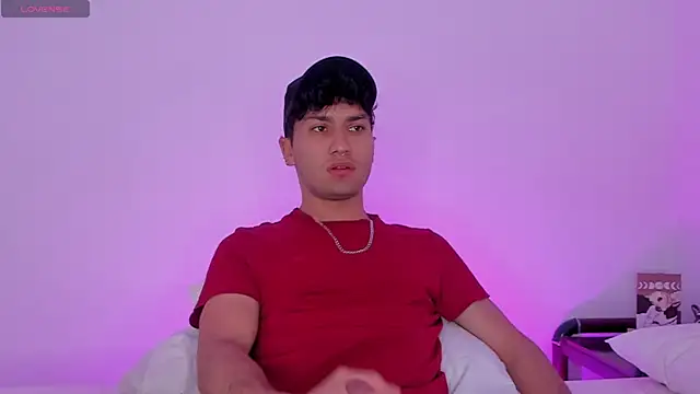 Valerio James7 online show from January 20, 2025, 6:53 pm