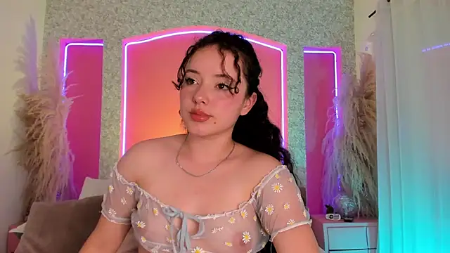 Snapshot of Aurora_aaa chatting on December 6, 2024, 7:45 pm Aurora aaa online show from December 6, 2024, 7:45 pm