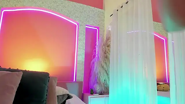 Snapshot of Aurora_aaa chatting on December 7, 2024, 9:33 pm Aurora aaa online show from December 7, 2024, 9:33 pm