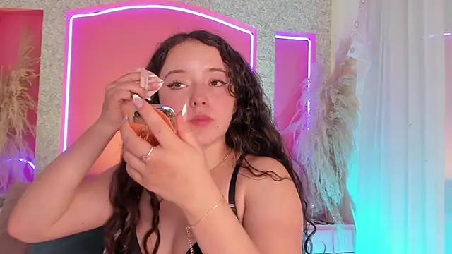 Snapshot of Aurora_aaa chatting on January 9, 2025, 7:40 pm Aurora aaa online show from January 9, 2025, 7:40 pm