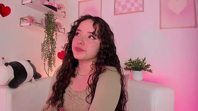 Snapshot of Aurora_aaa chatting on March 4, 2025, 9:43 pm Aurora aaa online show from March 4, 2025, 9:43 pm