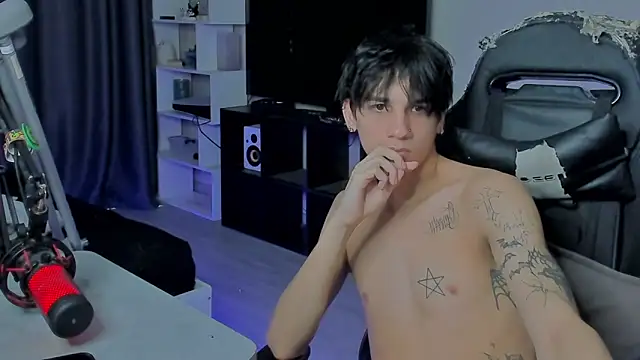 MarkBrowniii online show from September 25, 2025, 6:28 am