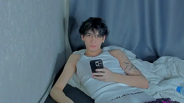 MarkBrowniii online show from November 13, 2025, 10:52 pm