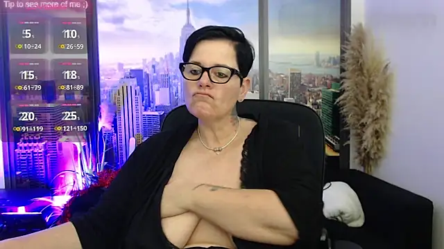 Snapshot of ninarandmann chatting on December 3, 2024, 2:27 pm ninarandmann online show from December 3, 2024, 2:27 pm