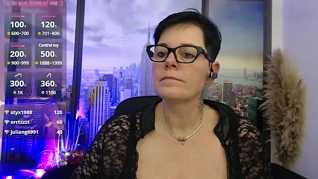 Snapshot of ninarandmann chatting on December 22, 2024, 7:52 pm ninarandmann online show from December 22, 2024, 7:52 pm