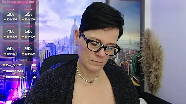 Snapshot of ninarandmann chatting on January 9, 2025, 6:57 pm ninarandmann online show from January 9, 2025, 6:57 pm