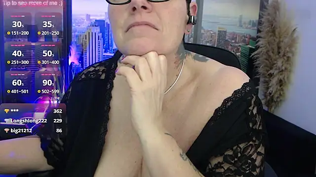 Snapshot of ninarandmann chatting on January 16, 2025, 6:37 pm ninarandmann online show from January 16, 2025, 6:37 pm