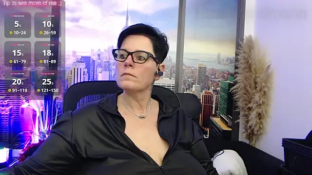 Snapshot of ninarandmann chatting on February 4, 2025, 6:06 pm ninarandmann online show from February 4, 2025, 6:06 pm