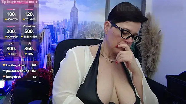 Snapshot of ninarandmann chatting on February 5, 2025, 8:25 pm ninarandmann online show from February 5, 2025, 8:25 pm