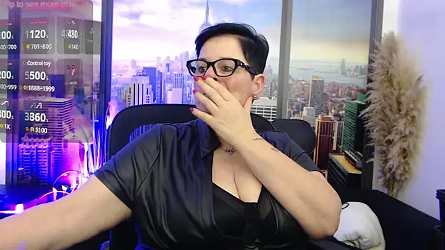 Snapshot of ninarandmann chatting on February 15, 2025, 4:56 pm ninarandmann online show from February 15, 2025, 4:56 pm