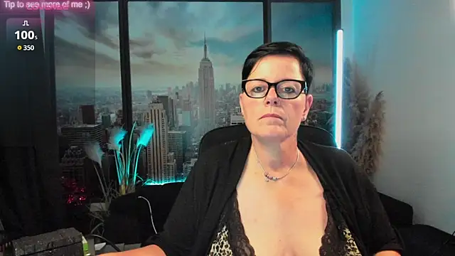 Snapshot of ninarandmann chatting on September 27, 2025, 4:34 pm ninarandmann online show from September 27, 2025, 4:34 pm