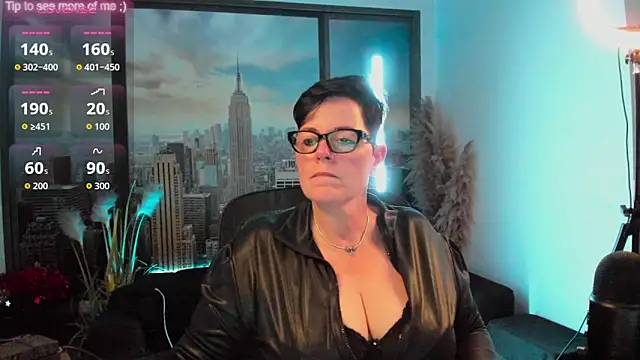 Snapshot of ninarandmann chatting on October 2, 2025, 4:58 pm ninarandmann online show from October 2, 2025, 4:58 pm