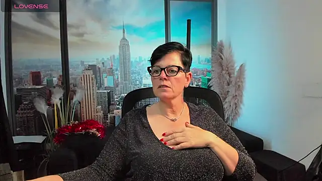 Snapshot of ninarandmann chatting on October 16, 2025, 4:19 pm ninarandmann online show from October 16, 2025, 4:19 pm