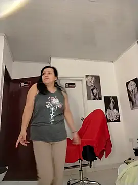 Snapshot of Natasha_milf__ chatting on May 16, 2026, 12:59 pm Natasha milf online show from May 16, 2026, 12:59 pm