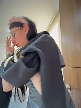 Bonniepark online show from March 14, 2026, 9:09 pm