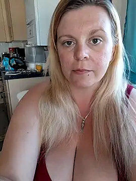 pinkieMilfPUSY online show from July 20, 2026, 3:58 pm