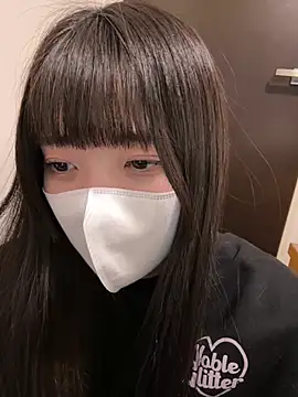 Snapshot of irohani_usagi chatting on January 1, 2025, 4:39 pm irohani usagi online show from January 1, 2025, 4:39 pm